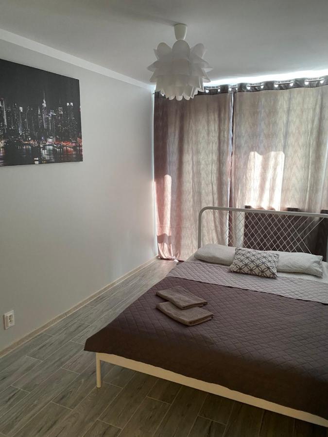 ורשה Coser Apartamenty Metro Onz מראה חיצוני תמונה