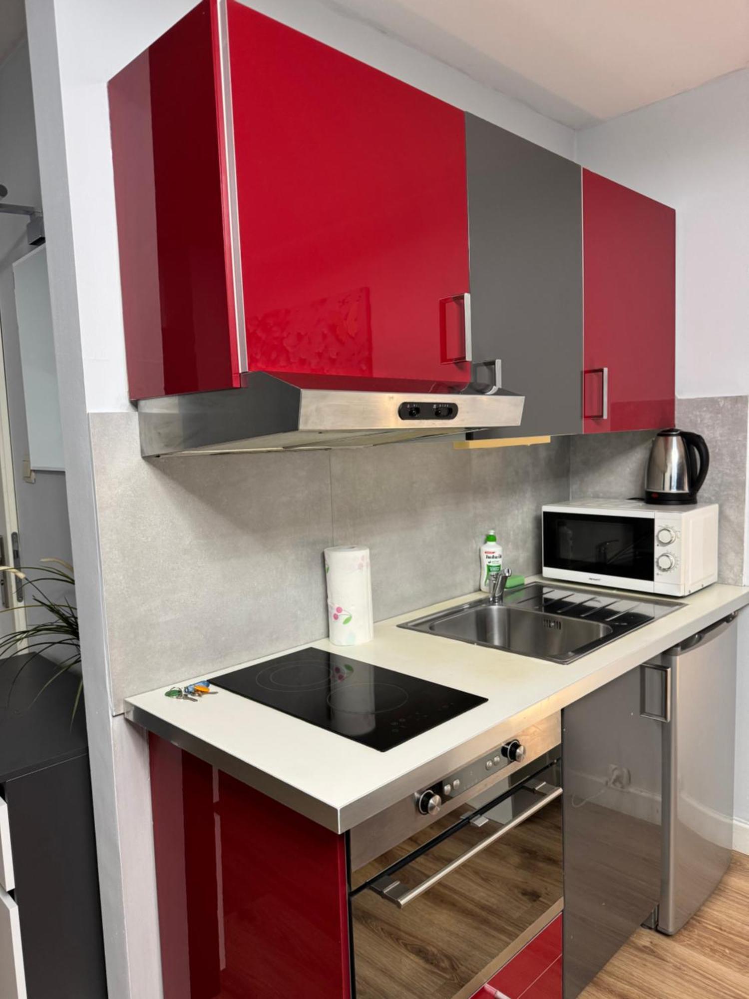 ורשה Coser Apartamenty Metro Onz מראה חיצוני תמונה